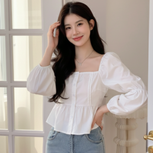 เสื้อคอเหลี่ยมทรงตุ๊กตา ดีไซน์ชายเสื้อระบาย